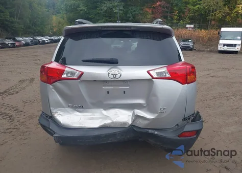 2014 Toyota Rav4 Le z USA, uszkodzony, nr VIN JTMBFREV9EJ008390